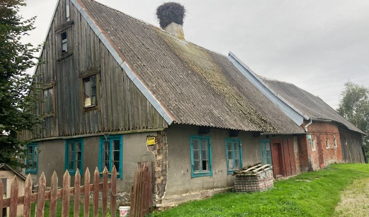 Ratunek dla drewnianego zabytku z XVII/XVIII wieku - dom dla 7-osobowej rodziny