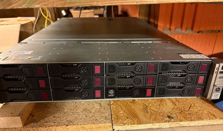 Na serwer HP jako NS ...