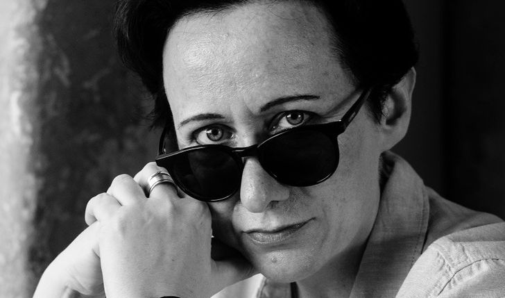 Książka Izabeli Fietkiewicz-Paszek "Śmierć przy drodze i inne poematy"