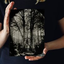 Szklany negatyw z projektu "Ostańce próśb" - zakupiony przez Muzeum Narodowe w Gdańsku