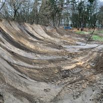 Pierwsza banda na 4X, zgrubnie ukształtowana.