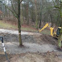 Pierwszy stolik okazał się za mały - przedłużamy do ok. 12 metrów.