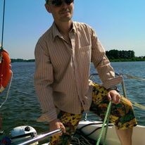 Kiedyś żeglowałem więcej, obecnie prawie wcale. Może wrócę jeszcze na Mazury.
