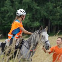 Zawody. Paula na Al Maliku. Praca zespołowa na serwisie.