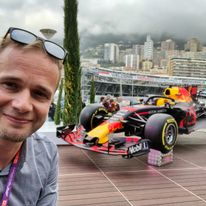 Jeden z najwspanialszych weekendów Formuły 1 - GP Monte Carlo i najfajniejsze miejsce padoku - zwodzony motorhome Red Bulla. 