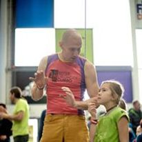 Tato udziela mi wskazówek.