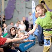 Dobra atmosfera i kibicowanie.