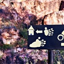 Drogowskazy - Africa Camp