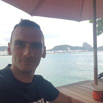 Kawa z widokiem na najsłynniejsza plażę na świecie - Copacabana