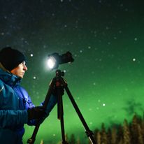 Fotografowanie Zorzy Polarnej jest absolutnie fascynującym zajęciem, tutaj backstage kiedy mogłem fotogrfować to zjawisko daleko w północnej Szwecji.
