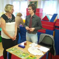 Kolejne spotkanie autorskie 'Dziewczynki i kota', w kolejnej Szkole Podstawowej na terenie Szczecina. Z perspektywy czasu nadal mnie dziwi, jak wiele placówek było zainteresowanych spotkaniem ze mną. 2014.