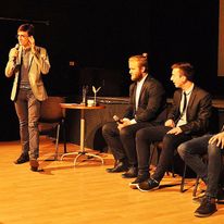 Premiera 'Starych demonów' w marcu 2015 roku. Pierwszy raz, z braku laku, musiałem sprawdzić się w roli prowadzącego spotkanie z twórcami. Chyba nie było aż tak źle.