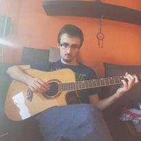 Chwile przed wyruszeniem na plan zdjęciowy 'Aggregatum', komponowałem główny motyw muzyczny do mojej komedii 'Młodość'. 2016.