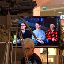 Reklamujemy z Michałem Rasiewiczem i Łukaszem Kłosowskim premierę naszego projektu post-apo, 'Aggregatum' w Szczecińskiej stacji telewizyjnej Pomerania (na żywo!). Luty 2017.