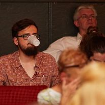 Czerwiec, pokaz sekcji Zachodniopomorskie Shorty na festiwalu Szczecin Film Festival 2019, gdzie grali mój pierwszy poRUSZony film krótkometrażowy, 'Stradę'. Serce zawsze bije zbyt mocno, gdy ogląda się swoje dzieło przy publiczności..