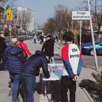 Pomogliśmy uporządkować parkowanie w części dzielnicy, zbierając podpisy pod wnioskiem o rozszerzenie Strefy Płatnego Parkowania.