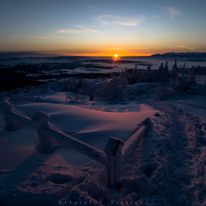 Chociaż wyjście w środku nocy wymaga poświęcenia, to nagroda później jest wspaniała :D Babia góra, marzec 2020.