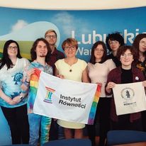 Współpracujemy z każdym, komu bliskie są idee równości społecznej i kto walczy z dyskryminacją i wykluczeniem społecznym