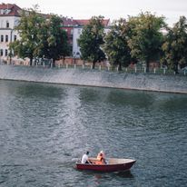 ZŁOTY KIOSK, odsłona VII – Jolanta Nowaczyk & Anna Szpakowska-Kujawska"Sink or Swim", 2020, fot.: Marta Sobala