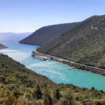 Zatoka przy miasteczku Plomin, Chorwacja.