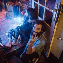 Kutiman na backstage w Alchemii, 2019, fot. Michał Ramus