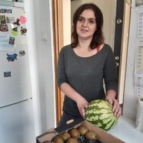 Martynę znamy wiele lat. Kilka spędziła w ośrodku dla osób bezdomnych. M.in. dzięki współpracy z Fundacją po DRUGIE otrzymała lokal socjalny. Cały czas wspieramy ją w aktywizacji zawodowej.