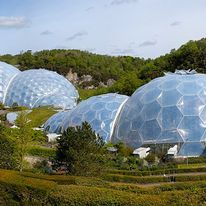 nie określamy na tym etapie kształtu bryły.... na przykładzie Eden Project, Irlandia